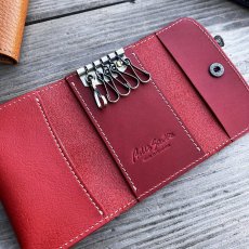 画像9: 上質なシュリンクレザーが手元を彩る、シンプルで機能的なキーケース (9)