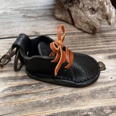画像4: 【ヒグマ革】ミニスニーカーキーホルダー 本革 ハンドメイド レアチャーム 現品限り (4)