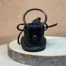 画像4: 　【猛獣のスニーカー】ミニスニーカーチャーム　ブラック×ダークグリーン系　No.9 (4)