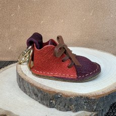画像3: 　【猛獣のスニーカー】ミニスニーカーチャーム　ワイン×レッド系　No.12 (3)