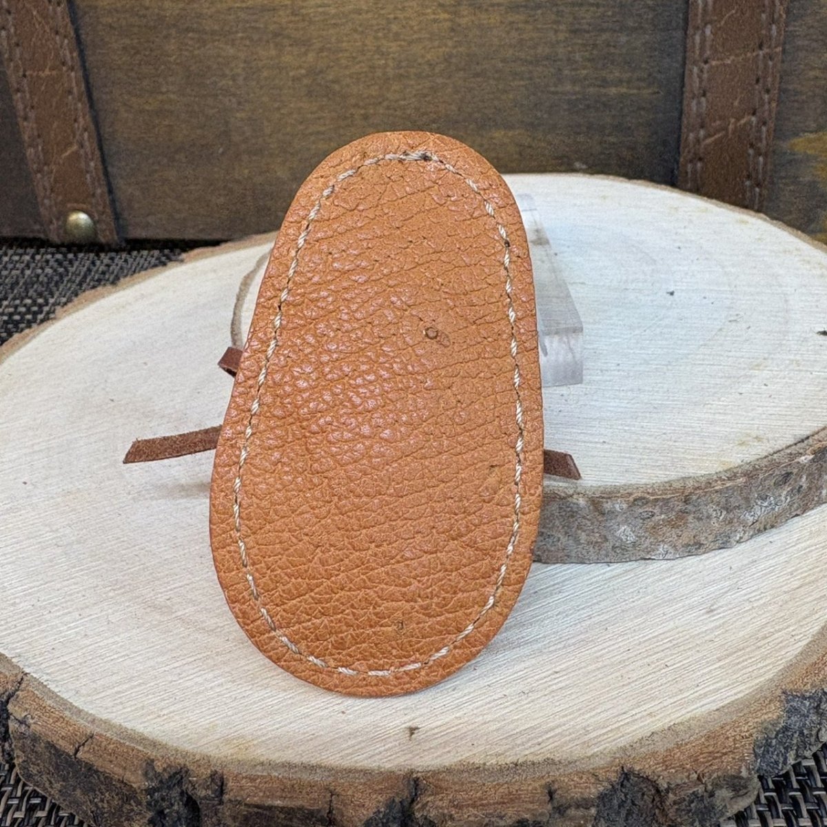 画像4: 4月10日20時より販売開始　【猛獣のスニーカー】ミニスニーカーチャーム　ベージュ＆RED系　No.1 (4)