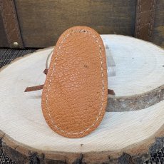 画像4: 4月10日20時より販売開始　【猛獣のスニーカー】ミニスニーカーチャーム　ベージュ＆RED系　No.1 (4)