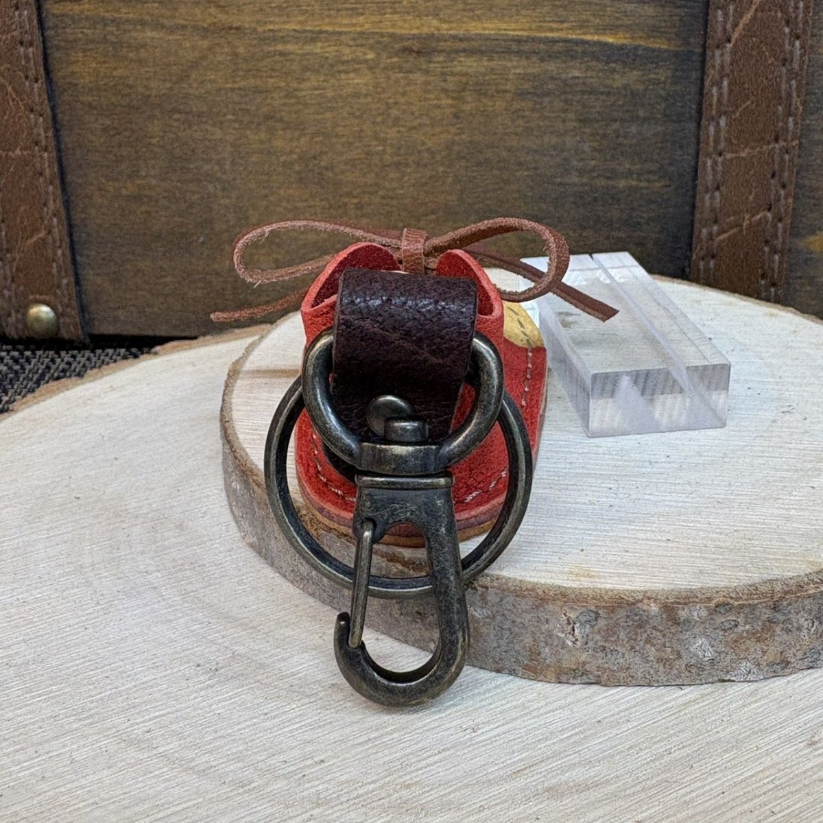 画像5: 4月10日20時より販売開始　【猛獣のスニーカー】ミニスニーカーチャーム　ベージュ＆RED系　No.1 (5)