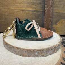 画像3: 4月10日20時より販売開始　【猛獣のスニーカー】ミニスニーカーチャーム　ブラウン＆ダークグリーン系　No.2 (3)