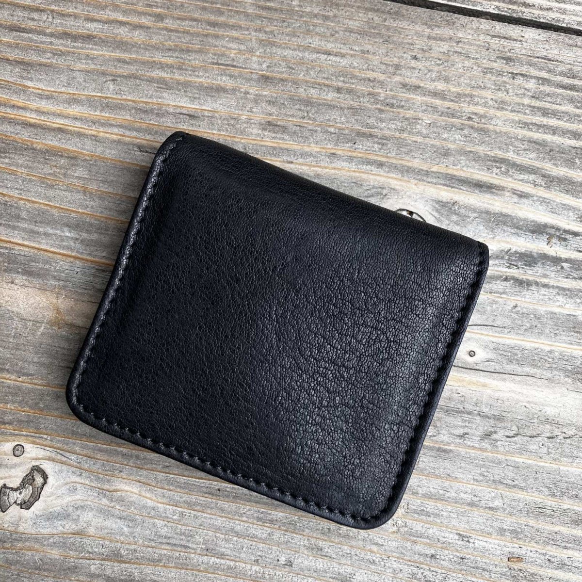 画像1: 【現品販売】千葉県産キョンレザーのミニマム財布｜職人仕立ての一点もの (1)