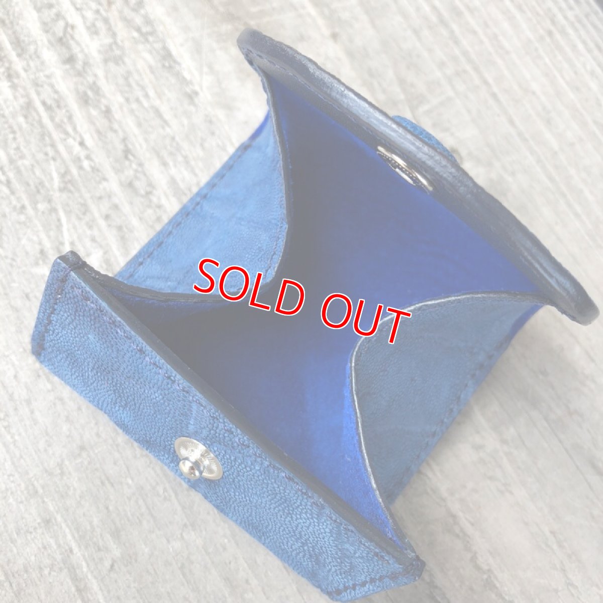 画像2: 【限定販売】象革　本革ボックスコインケース　写真の現品1点販売です (2)