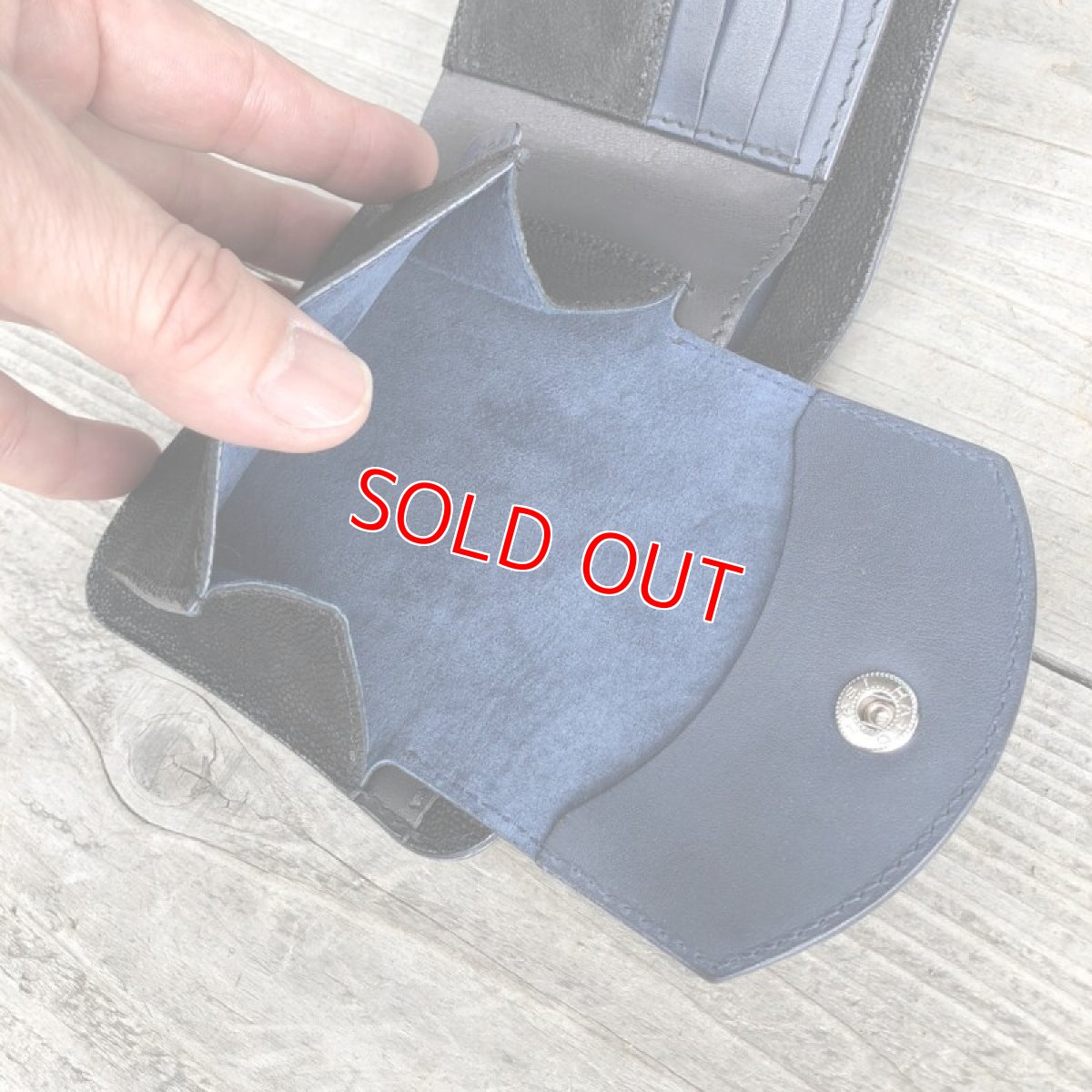 画像4: ☆限定販売☆象革＆牛革Rデザイン二つ折り財布 (4)