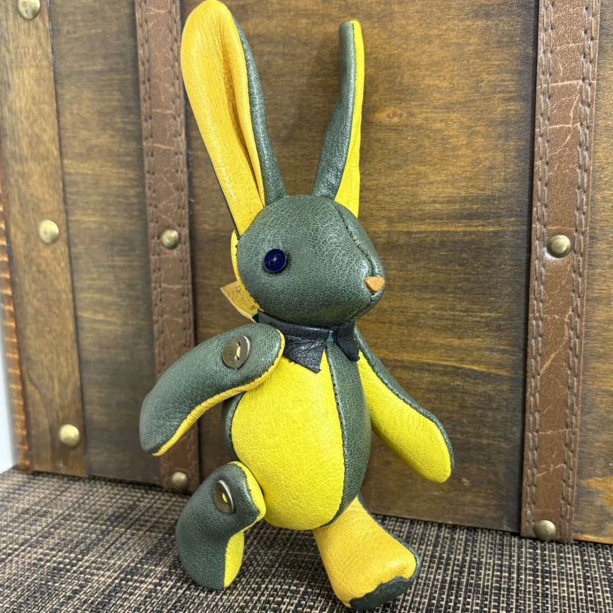 画像4: 【ジビエレザー鹿革】のベルラビ★マイスターの手作り「ベルズラビット」兵庫グリーン＆イエロー　 写真の1点販売です (4)