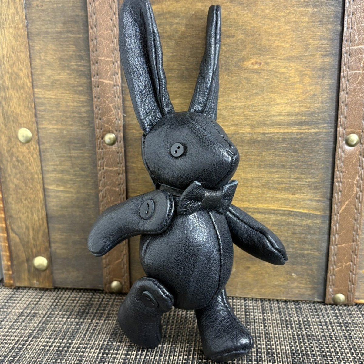 画像4: 【ジビエレザー鹿革】のベルラビ★マイスターの手作り「ベルズラビット」兵庫オールブラック　 写真の1点販売です (4)