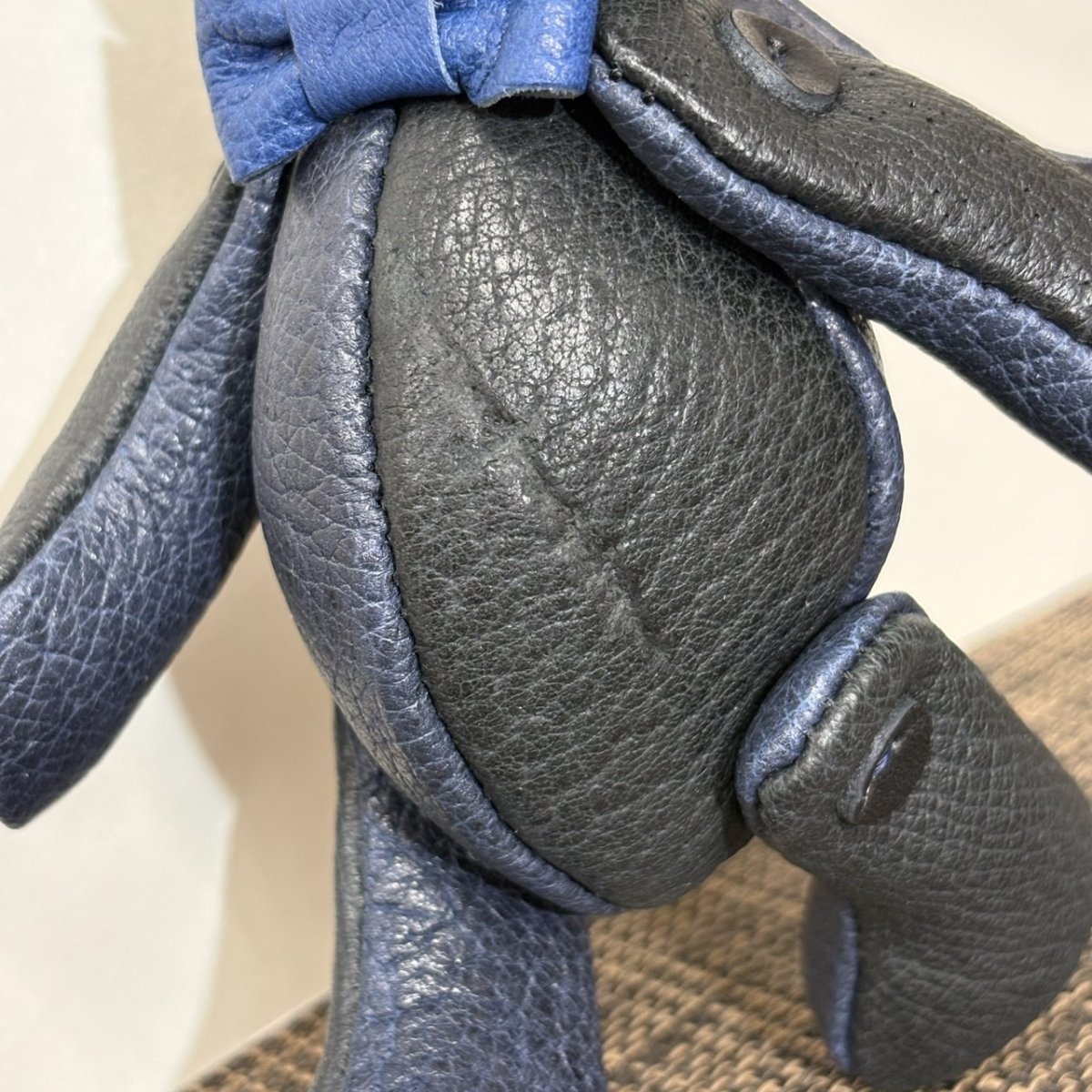 画像7: 【ジビエレザー猪革】のベルベア★マイスターの手作り「ベルズベア」ブラック×インディゴ　 写真の1点販売です (7)