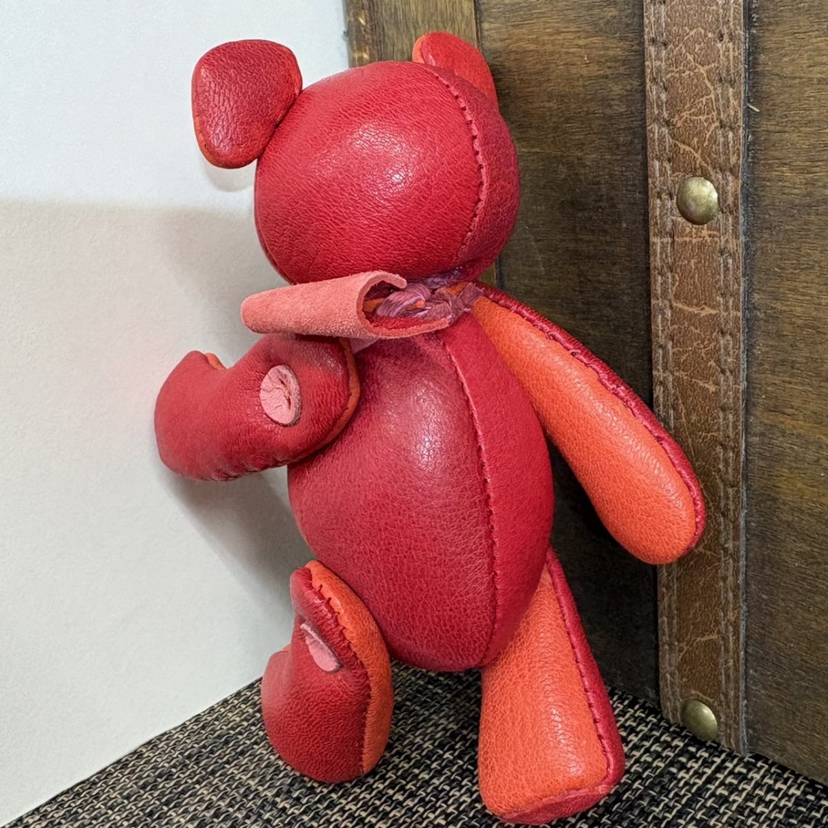 画像7: 【ジビエレザー鹿革】のベルベア★マイスターの手作り「ベルズベア」オール広島レッド　 写真の1点販売です (7)