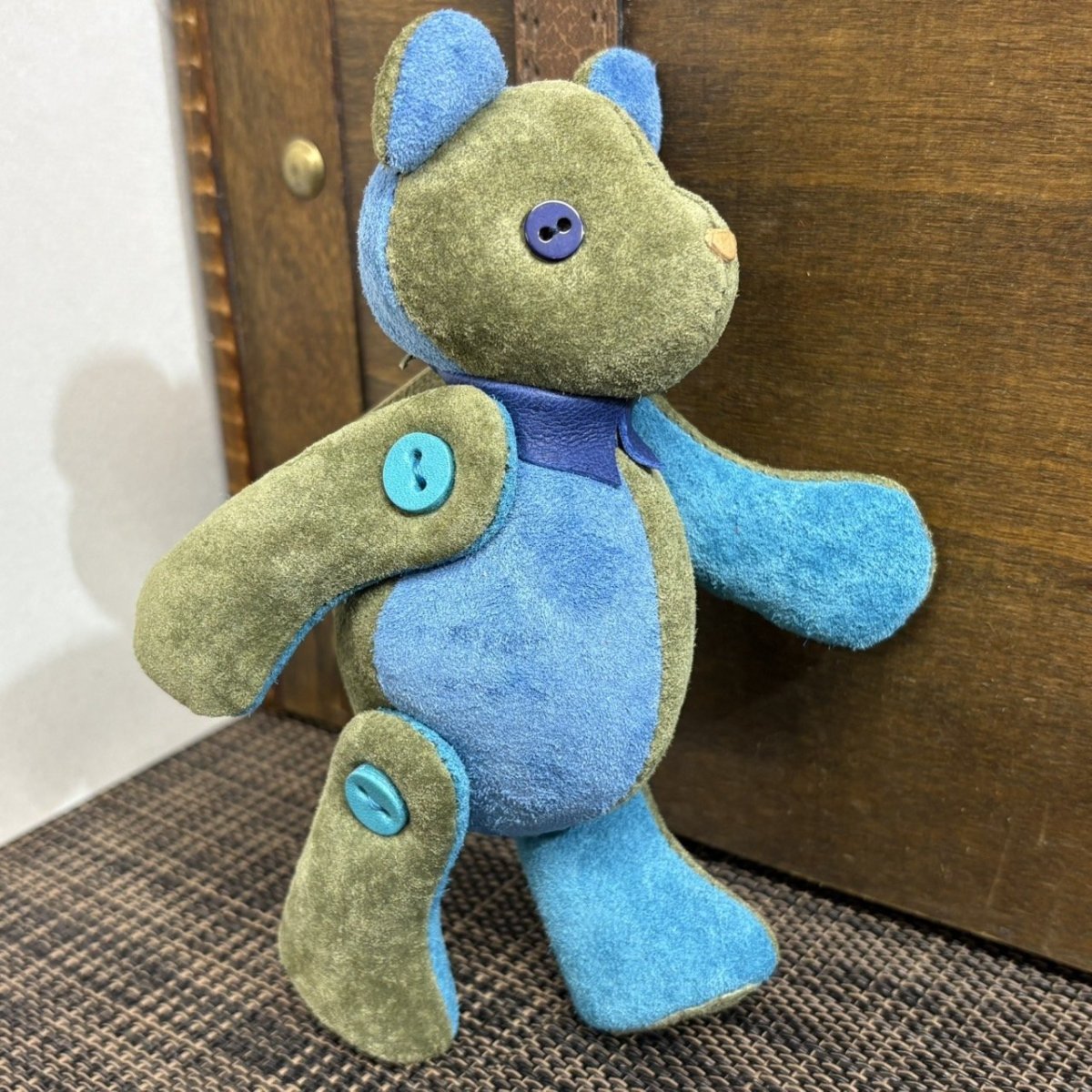 画像3: 【ピッグスウェード】のベルベア★マイスターの手作り「ベルズベア」うぐいす×ライトブルー　ストラップ1本付 　写真の1点販売です (3)