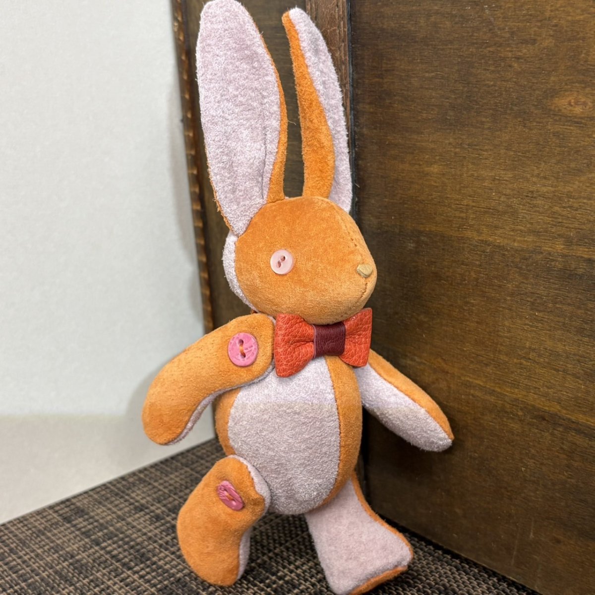 画像3: 【ピッグスウェード】のベルラビ★マイスターの手作り「ベルズラビット」オレンジ×ピンクグレー　ストラップ1本付 　写真の1点販売です (3)