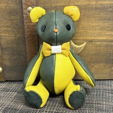 画像1: 【ジビエレザー鹿革】のベルベア★マイスターの手作り「ベルズベア」兵庫グリーン×兵庫イエロー　ストラップ1本付 　写真の1点販売です (1)
