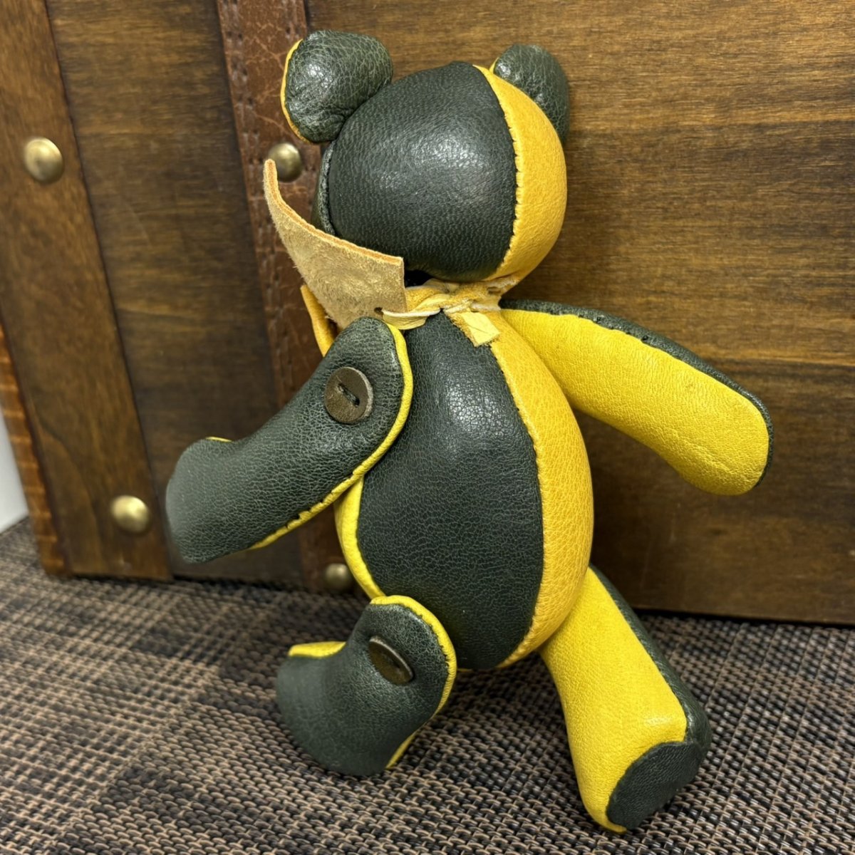 画像5: 【ジビエレザー鹿革】のベルベア★マイスターの手作り「ベルズベア」兵庫グリーン×兵庫イエロー　ストラップ1本付 　写真の1点販売です (5)