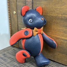 画像3: 【ジビエレザー鹿革】のベルベア★マイスターの手作り「ベルズベア」インディゴ×バーミリオン　ストラップ1本付 　写真の1点販売です (3)