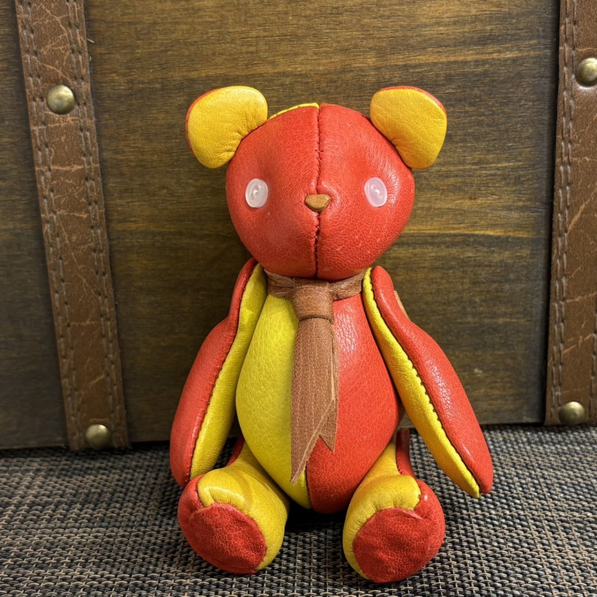 画像1: 【ジビエレザー鹿革】のベルベア★マイスターの手作り「ベルズベア」バーミリオン×兵庫イエロー　ストラップ1本付 　写真の1点販売です (1)
