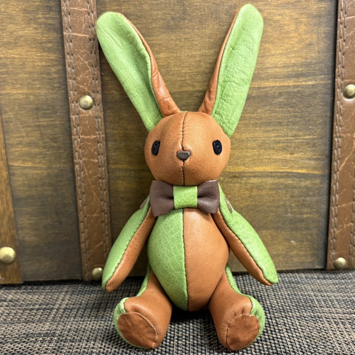 画像1: 【ジビエレザー鹿革】のベルラビ★マイスターの手作り「ベルズラビット」ブラウン×若葉もみじ　 写真の1点販売です (1)