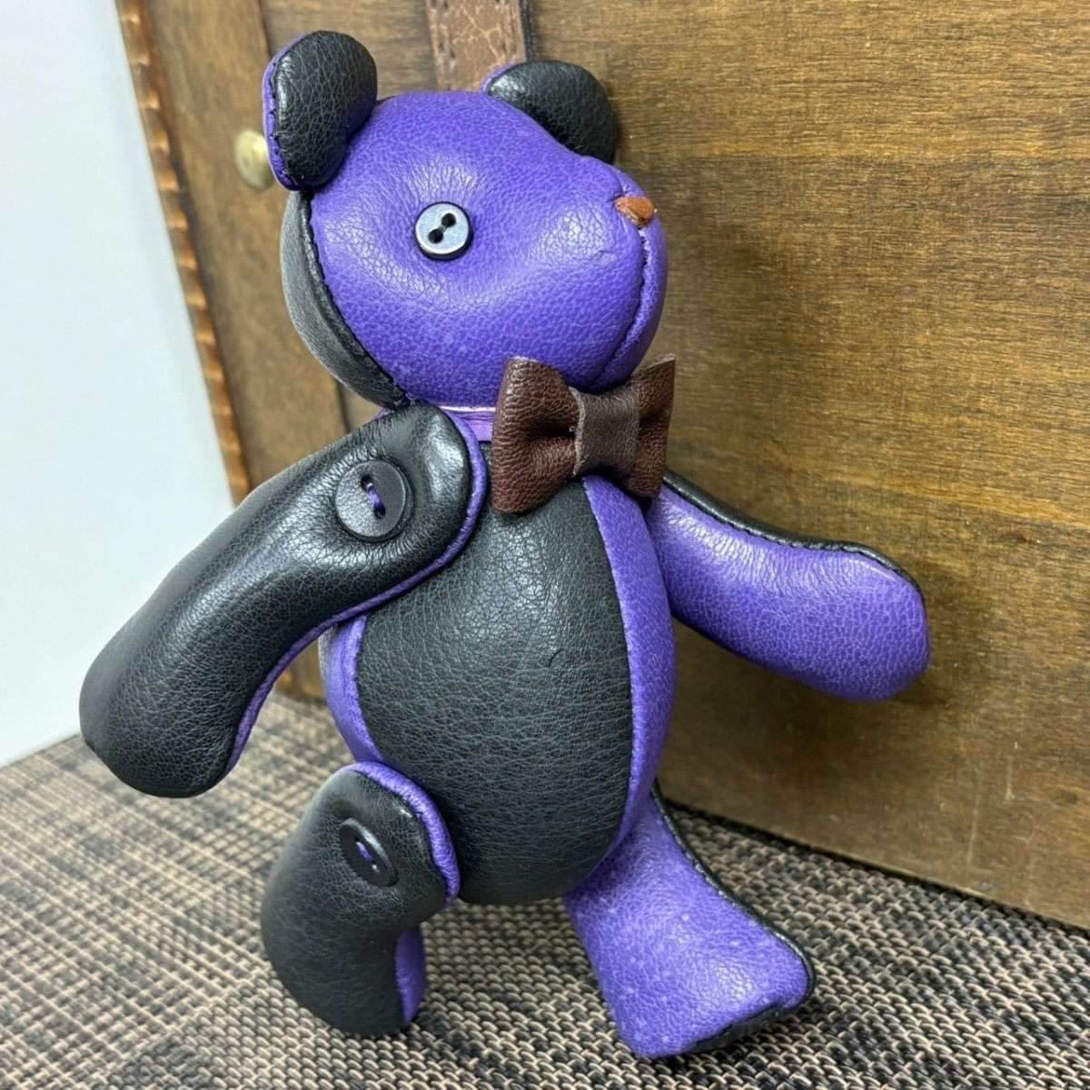 画像4: 【ジビエレザー鹿革】のベルベア★マイスターの手作り「ベルズベア」パープル×ブラック　ストラップ1本付 　写真の1点販売です (4)