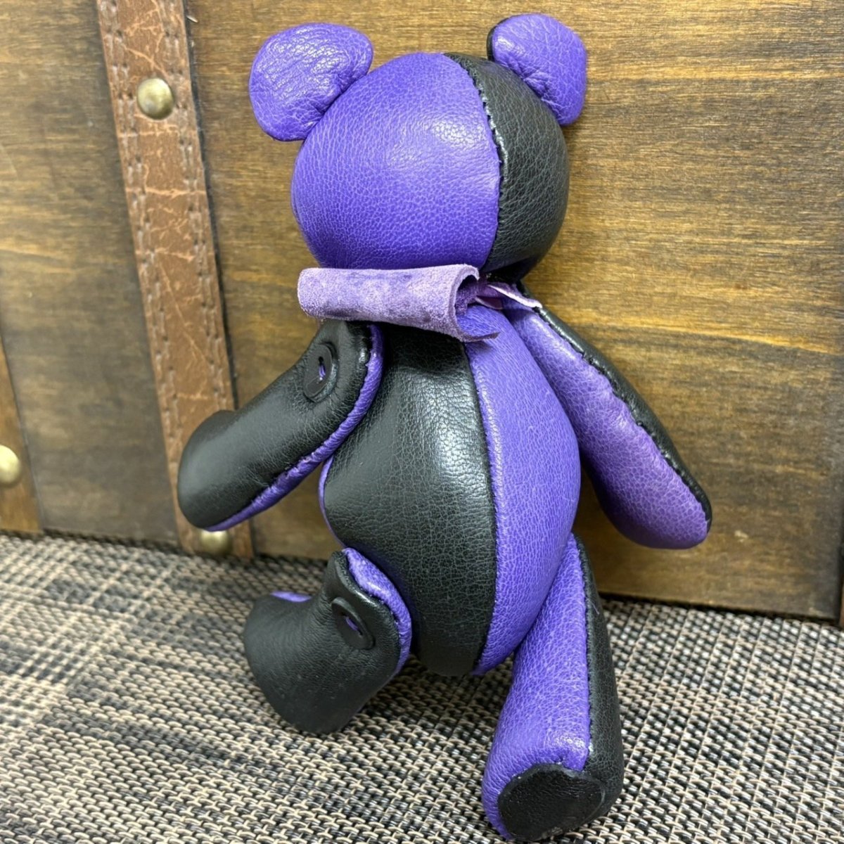 画像6: 【ジビエレザー鹿革】のベルベア★マイスターの手作り「ベルズベア」パープル×ブラック　ストラップ1本付 　写真の1点販売です (6)