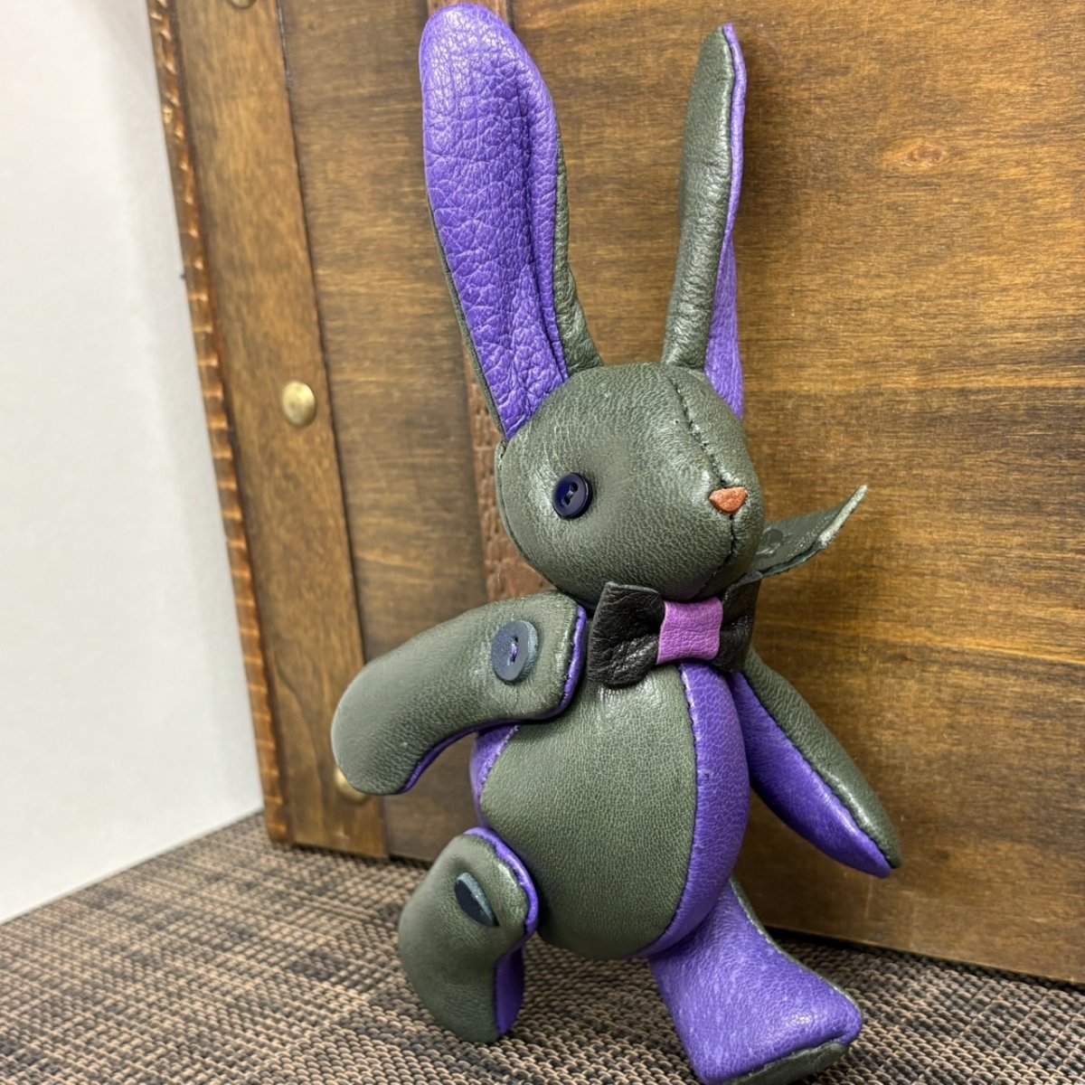 画像4: 【ジビエレザー鹿革】のベルラビ★マイスターの手作り「ベルズラビット」ダークグリーン×パープル　 写真の1点販売です (4)