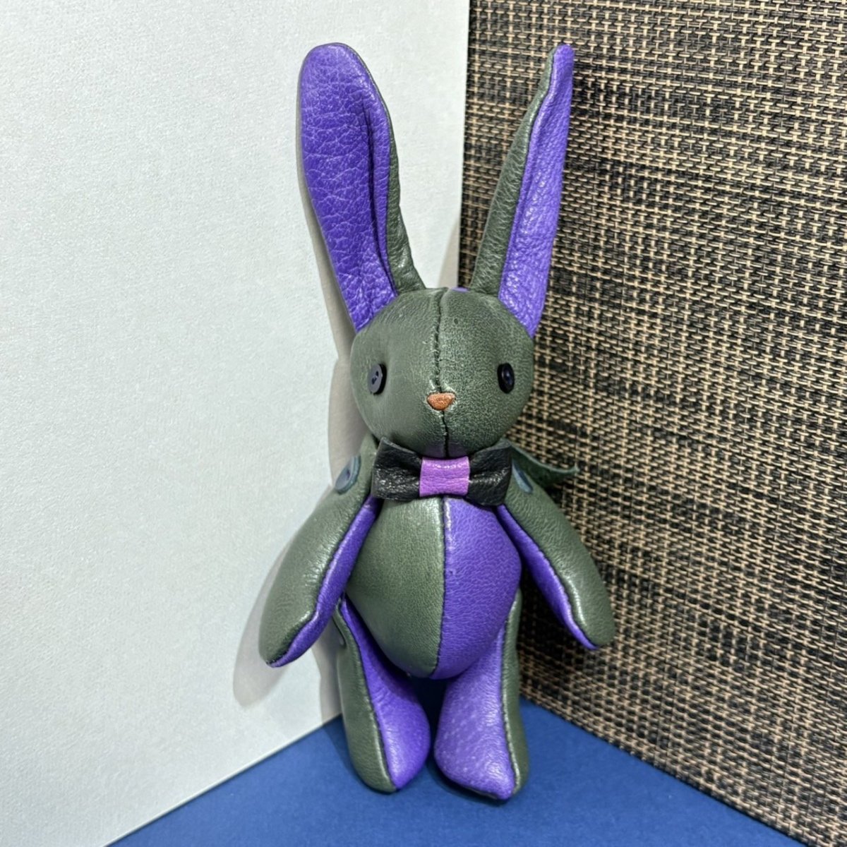 画像1: 【ジビエレザー鹿革】のベルラビ★マイスターの手作り「ベルズラビット」ダークグリーン×パープル　 写真の1点販売です (1)