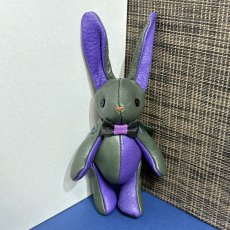 画像1: 【ジビエレザー鹿革】のベルラビ★マイスターの手作り「ベルズラビット」ダークグリーン×パープル　 写真の1点販売です (1)
