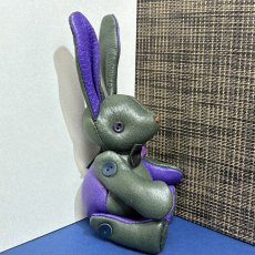 画像3: 【ジビエレザー鹿革】のベルラビ★マイスターの手作り「ベルズラビット」ダークグリーン×パープル　 写真の1点販売です (3)