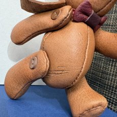 画像7: 【ジビエレザー鹿革】のベルラビ★マイスターの手作り「ベルズラビット」ウッドブラウンちょっとワイルド　ストラップ1本付　 写真の1点販売です (7)