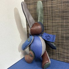 画像3: 【ジビエレザー鹿革】のベルラビ★マイスターの手作り「ベルズラビット」スペシャルカラフル寒色系　ストラップ1本付　 写真の1点販売です (3)