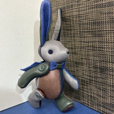 画像4: 【ジビエレザー鹿革】のベルラビ★マイスターの手作り「ベルズラビット」スペシャルカラフル寒色系　ストラップ1本付　 写真の1点販売です (4)