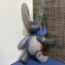 画像5: 【ジビエレザー鹿革】のベルラビ★マイスターの手作り「ベルズラビット」スペシャルカラフル寒色系　ストラップ1本付　 写真の1点販売です (5)