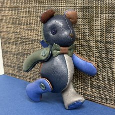 画像4: 【ジビエレザー鹿革】のベルベア★マイスターの手作り「ベルズベア」スペシャルカラフル寒色系　ストラップ1本付 　写真の1点販売です (4)