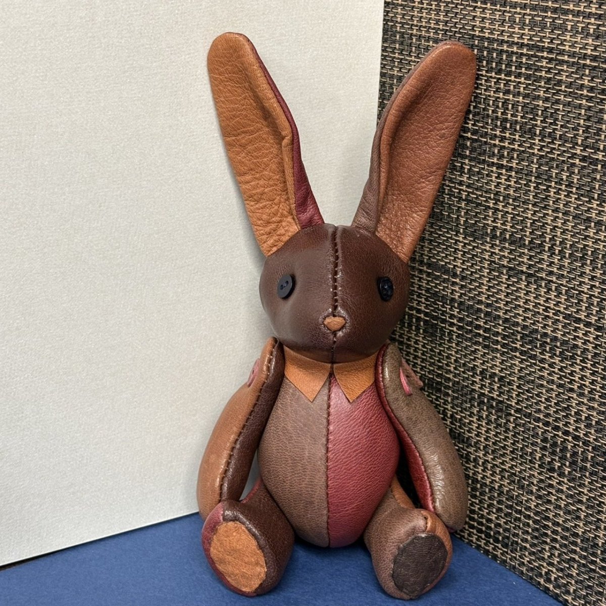 画像1: 【ジビエレザー鹿革】のベルラビ★マイスターの手作り「ベルズラビット」スペシャルカラフル暖色系　ストラップ1本付　 写真の1点販売です (1)