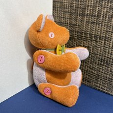 画像2: 【ピッグスウェード】のベルベア★マイスターの手作り「ベルズベア」オレンジ×ピンクグレー　ストラップ1本付 　写真の1点販売です (2)
