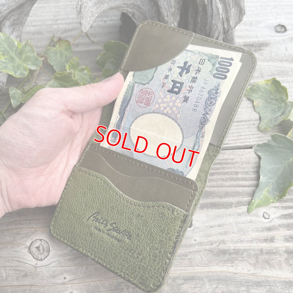 画像1: 【ツキノワグマ革】ミニマムスリム財布｜薄い・軽い・小銭も入るマネークリップのようなミニ財布　写真の1点 (1)