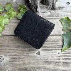 画像2: 【ヒグマ革】ミニマムスリム財布｜薄い・軽い・小銭も入るマネークリップのようなミニ財布　写真の1点 (2)