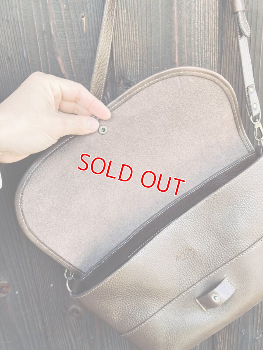 画像6: フラップ付きショルダーポーチ☆牛革シュリンク　横長タイプ　ダークブラウンタイプ (6)