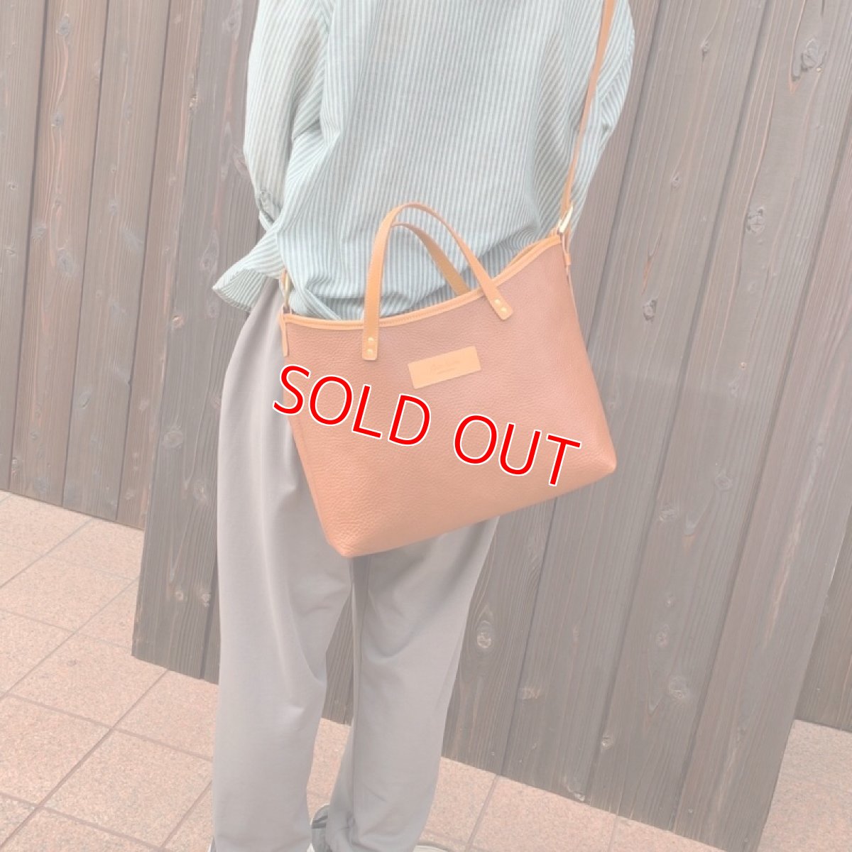 画像1: 【12色オーダー対応】本革シュリンクレザーの2WAYショルダートートバッグ (1)