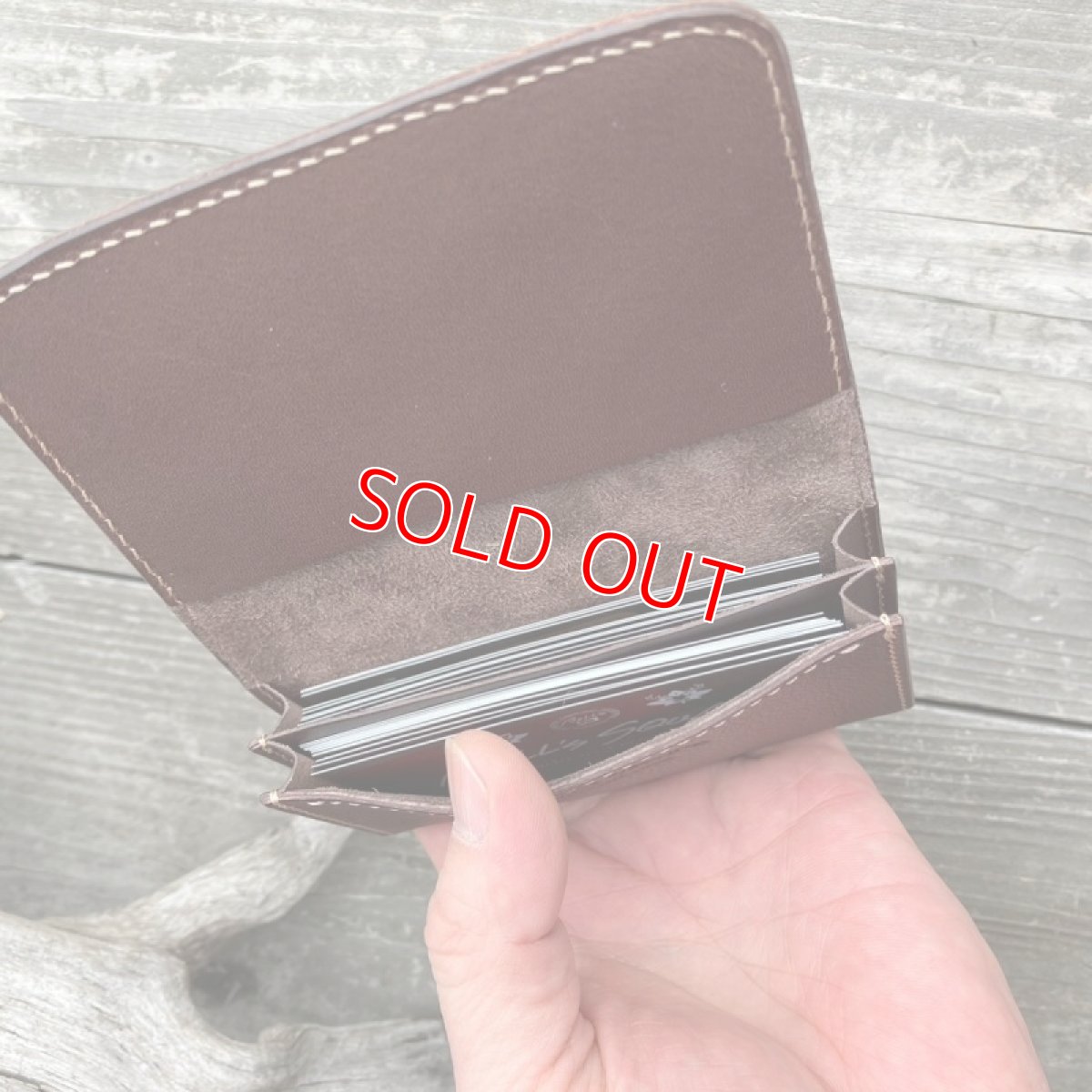 画像5: 【ツキノワグマレザー】名刺を落とさない！縁をかき集める熊手のように　熊革バージョン★名刺入れ / カード入れ (5)