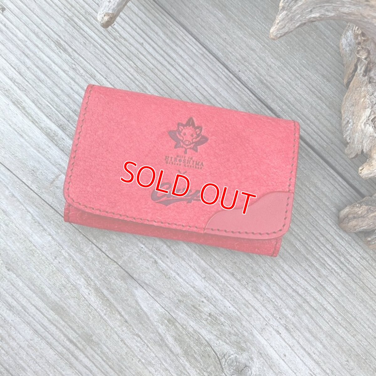 画像3: 【広島ジビエレザー×カープ】猪革名刺入れ/カード入れ　初対面でも印象に残るカープ名刺入れ　イニシャル刻印対応 (3)