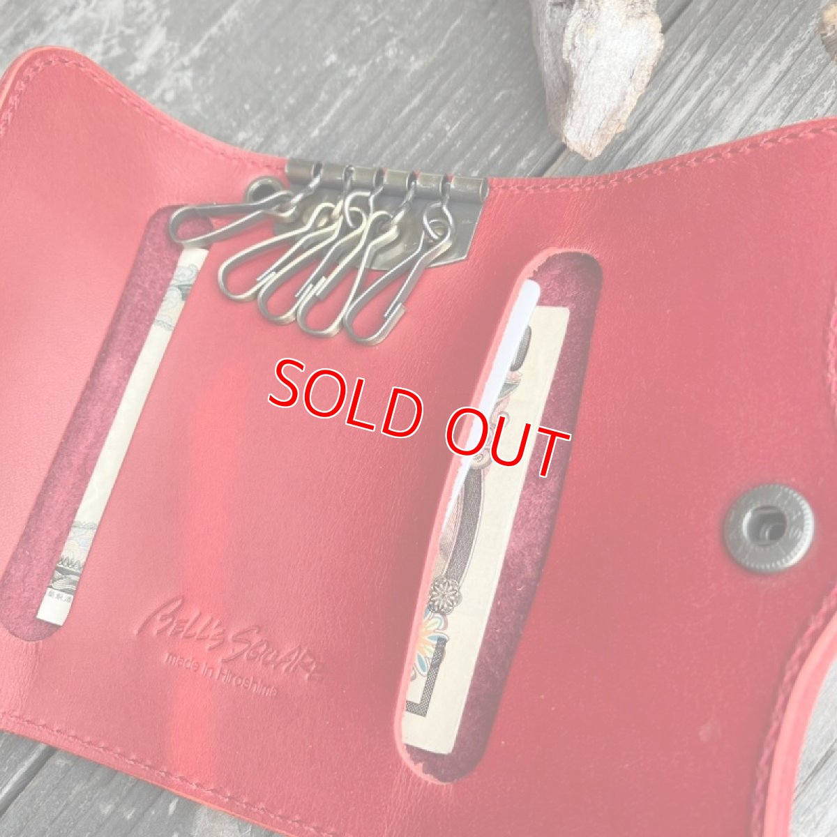 画像9: 【広島ジビエレザー×カープ】鹿革5連キーケース☆カードも収納OK！大きめサイズでイニシャル刻印対応 (9)