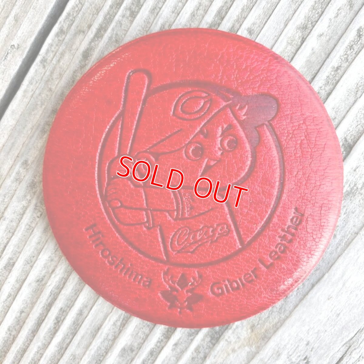 画像5: 【広島ジビエレザー×カープ】東広島産鹿革使用☆大人の雰囲気の革の缶バッチ　カープ坊や (5)