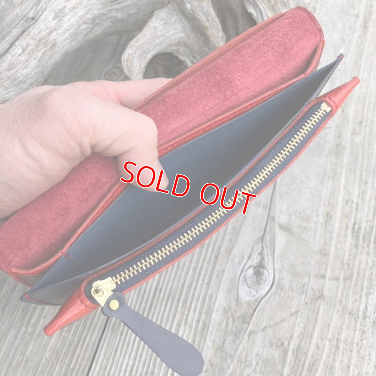 画像8: 【広島ジビエレザー×カープグッズ】公式ネットショップ限定最終セール！２０％OFF！送料無料！3月末まで　東広島産鹿革使用☆スタンダードな長財布　カープ坊や　 (8)