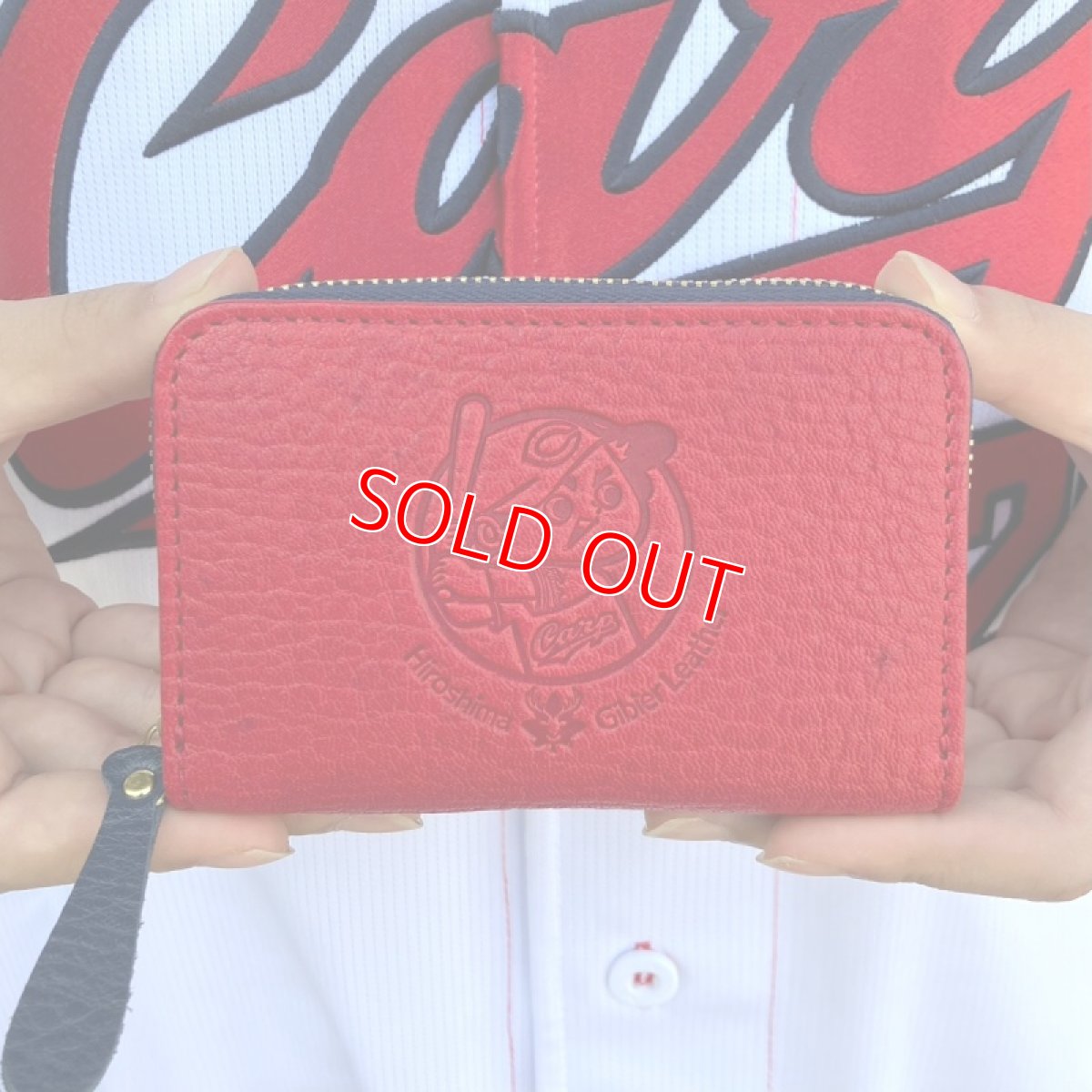 画像2: 【広島ジビエレザー×カープ】東広島産鹿革使用☆ラウンドファスナーミニ財布！ カープ坊や　送料無料 (2)