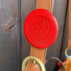 画像3: 便利アイテム！【缶バッチつける君】　今までつけれなかった鞄にも簡単装着！ (3)