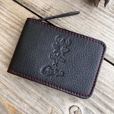 画像4: 【広島ジビエレザー×カープコラボグッズ】物語が詰まった二つ折りパスケース 2026Ver.｜広島産鹿革使用｜広島東洋カープ公式ライセンスグッズ (4)