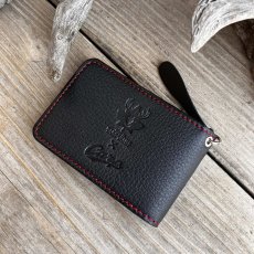 画像6: 【広島ジビエレザー×カープコラボグッズ】物語が詰まった二つ折りパスケース 2026Ver.｜広島産鹿革使用｜広島東洋カープ公式ライセンスグッズ (6)