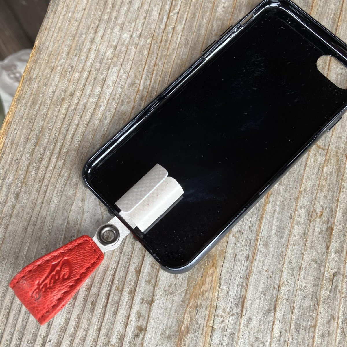 画像5: 【広島ジビエレザー×カープコラボグッズ】特許取得の画期的なスマホリング2026Ver.｜広島産鹿革使用｜広島東洋カープ公式ライセンスグッズ (5)