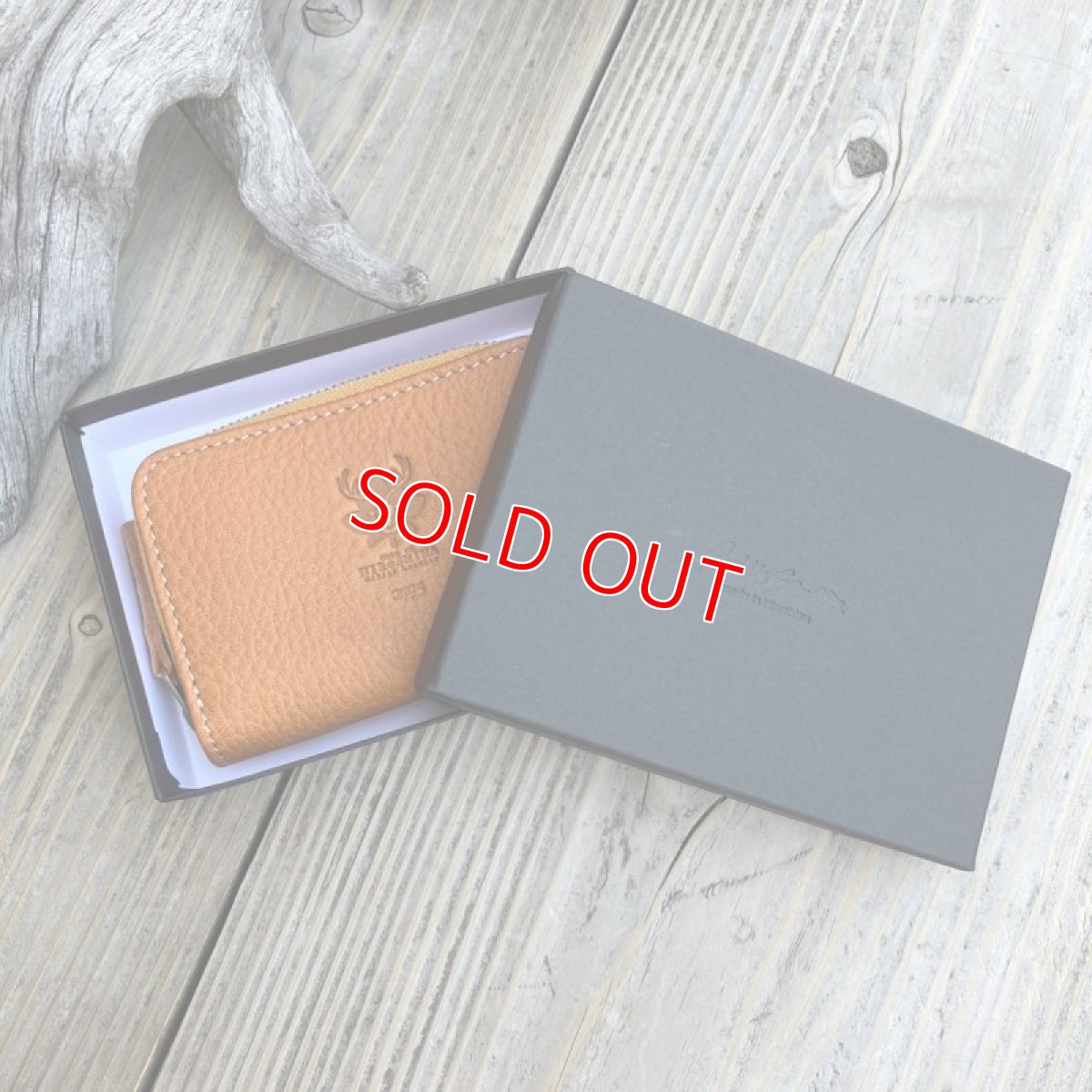 画像12: 【広島ジビエレザー】ポケットにすっぽり！鹿革＆牛革ラウンドファスナーミニウォレット (12)